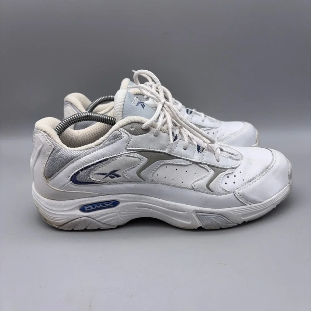 Reebok dmx walking